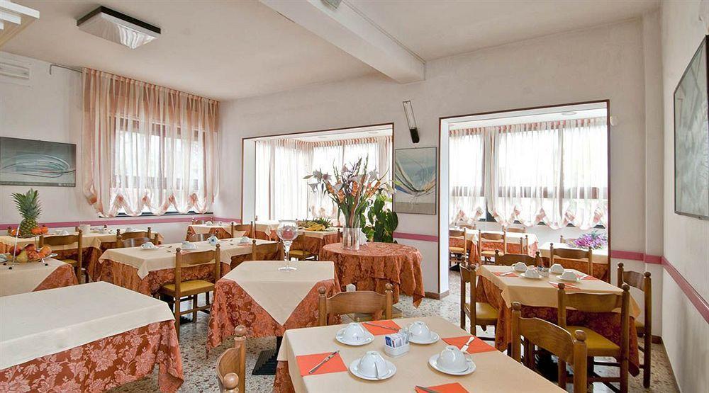 Hotel Angelini Rimini Zewnętrze zdjęcie