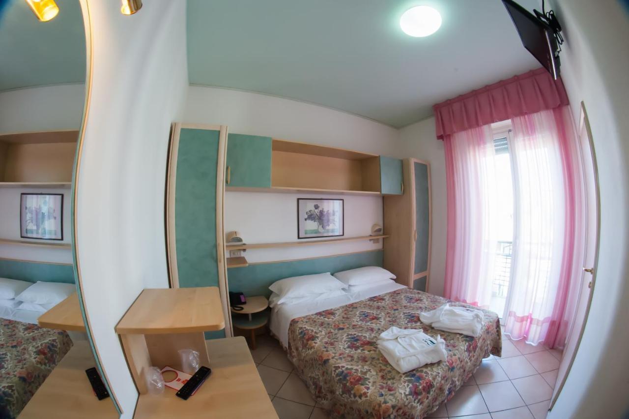 Hotel Angelini Rimini Zewnętrze zdjęcie