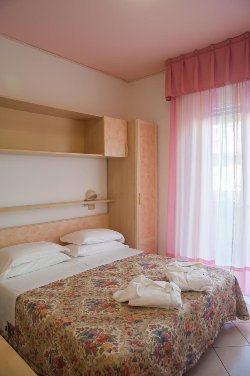 Hotel Angelini Rimini Zewnętrze zdjęcie